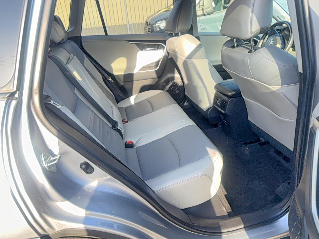 2021 Toyota Rav4 Limited - zdjęcie 6