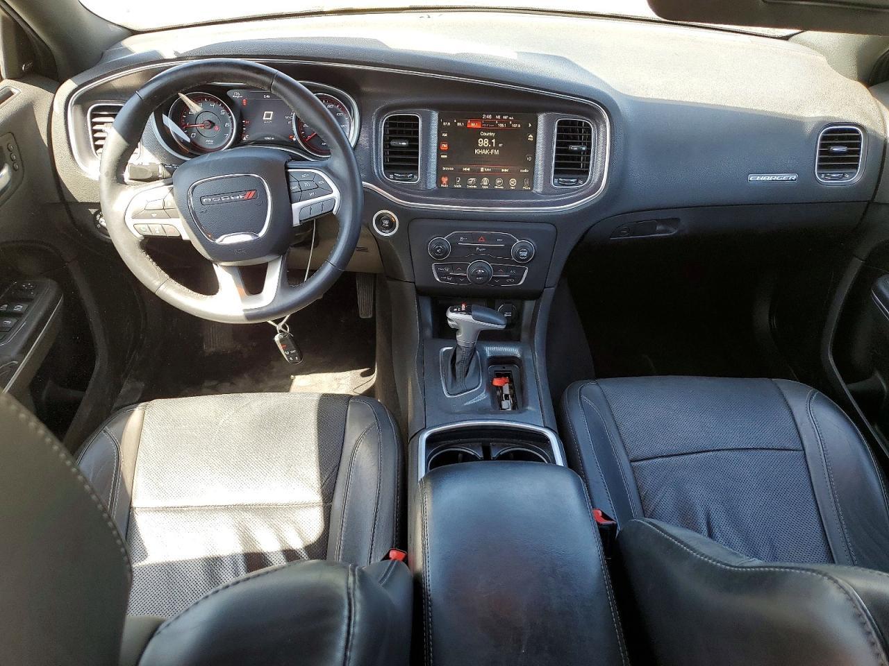 2015 Dodge Charger Sxt - zdjęcie 8