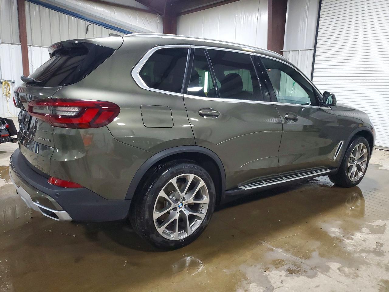 2022 BMW X5 xDrive40I - zdjęcie 3