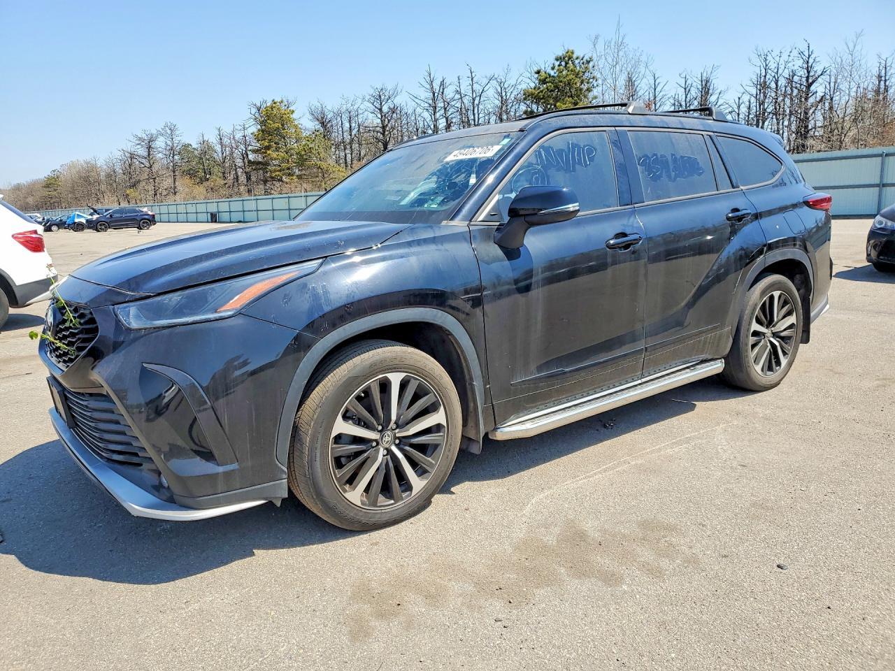 2022 Toyota Highlander Xse - zdjęcie główne