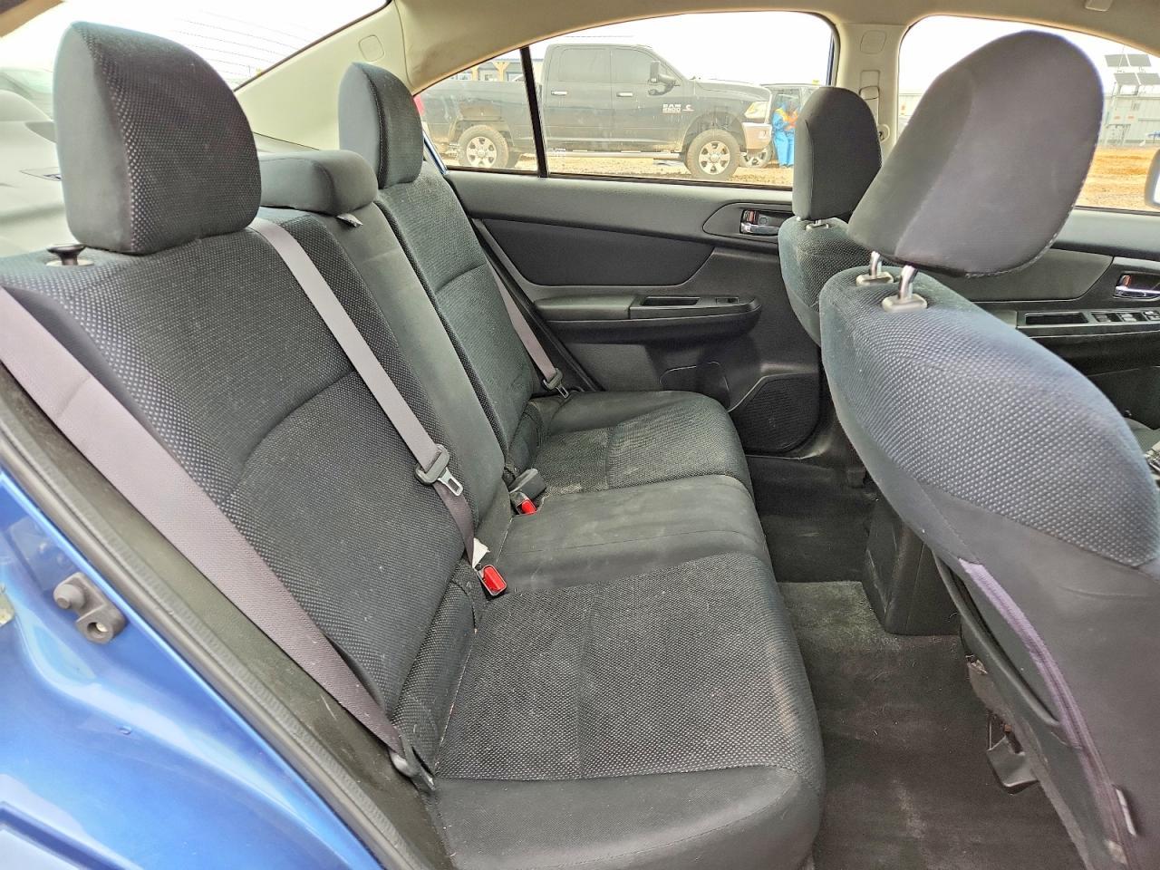 2014 Subaru Impreza Premium - zdjęcie 10