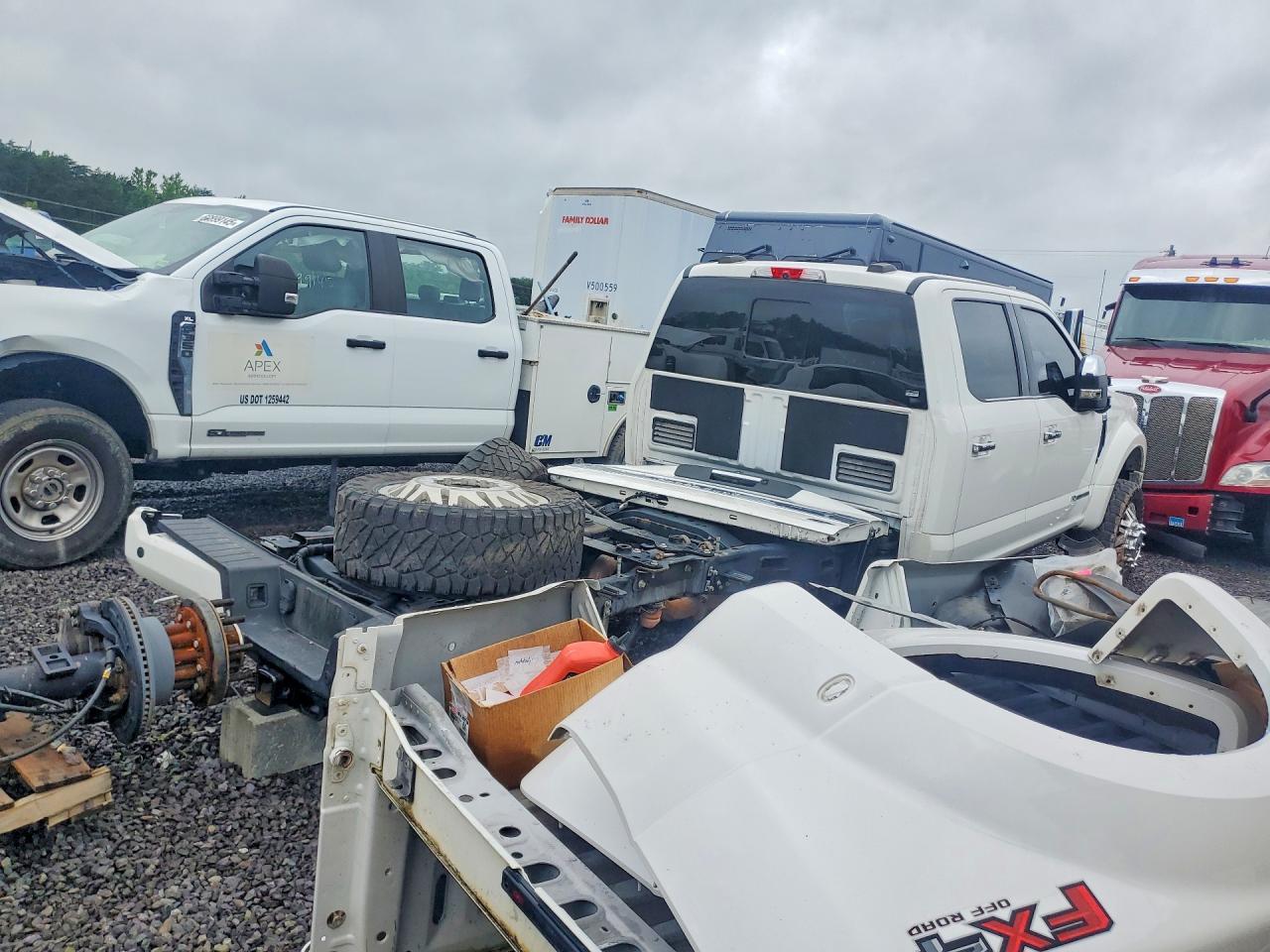 2022 Ford F450 Super Duty - zdjęcie 3
