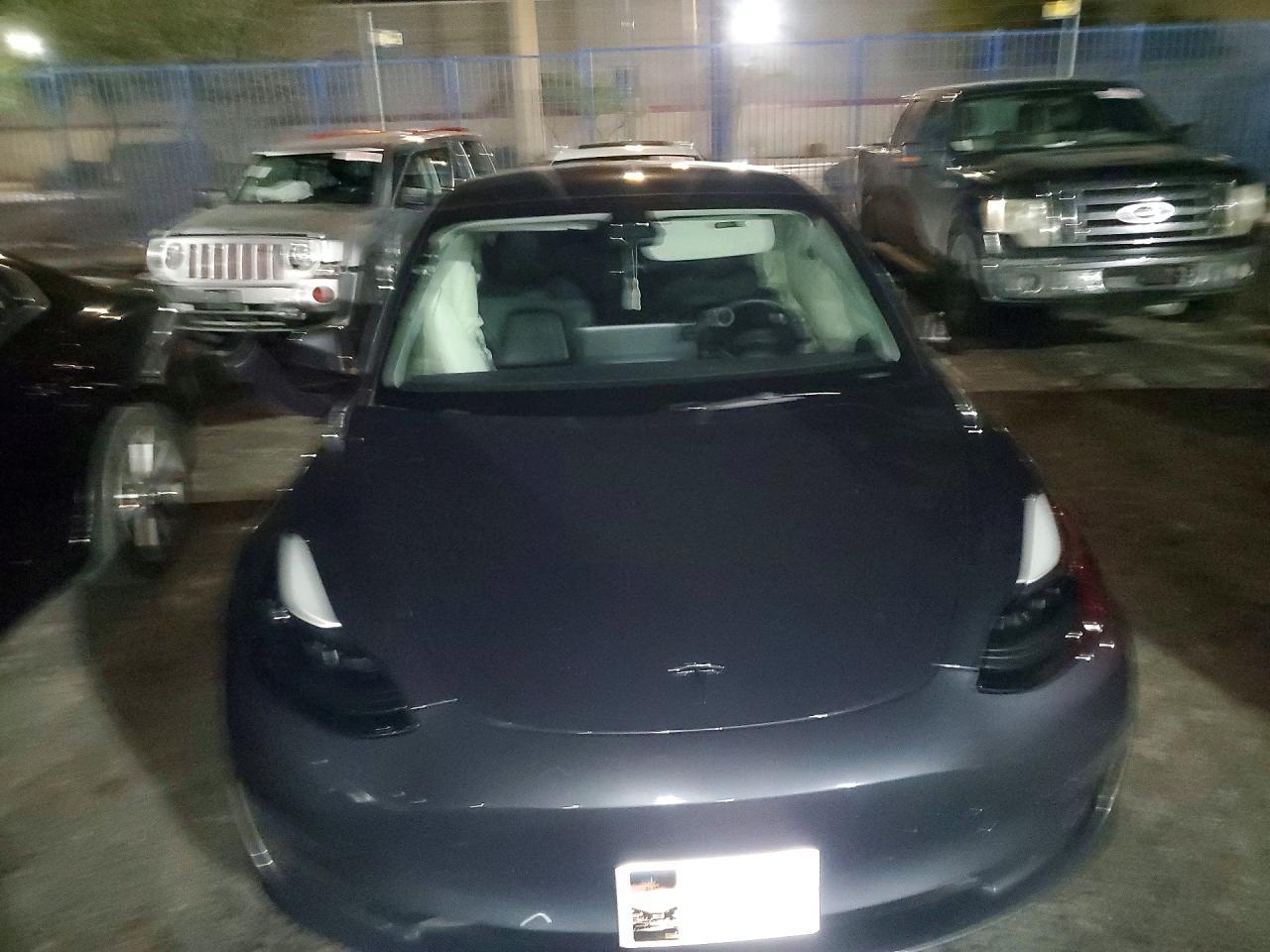 2023 Tesla Model 3 - zdjęcie 5