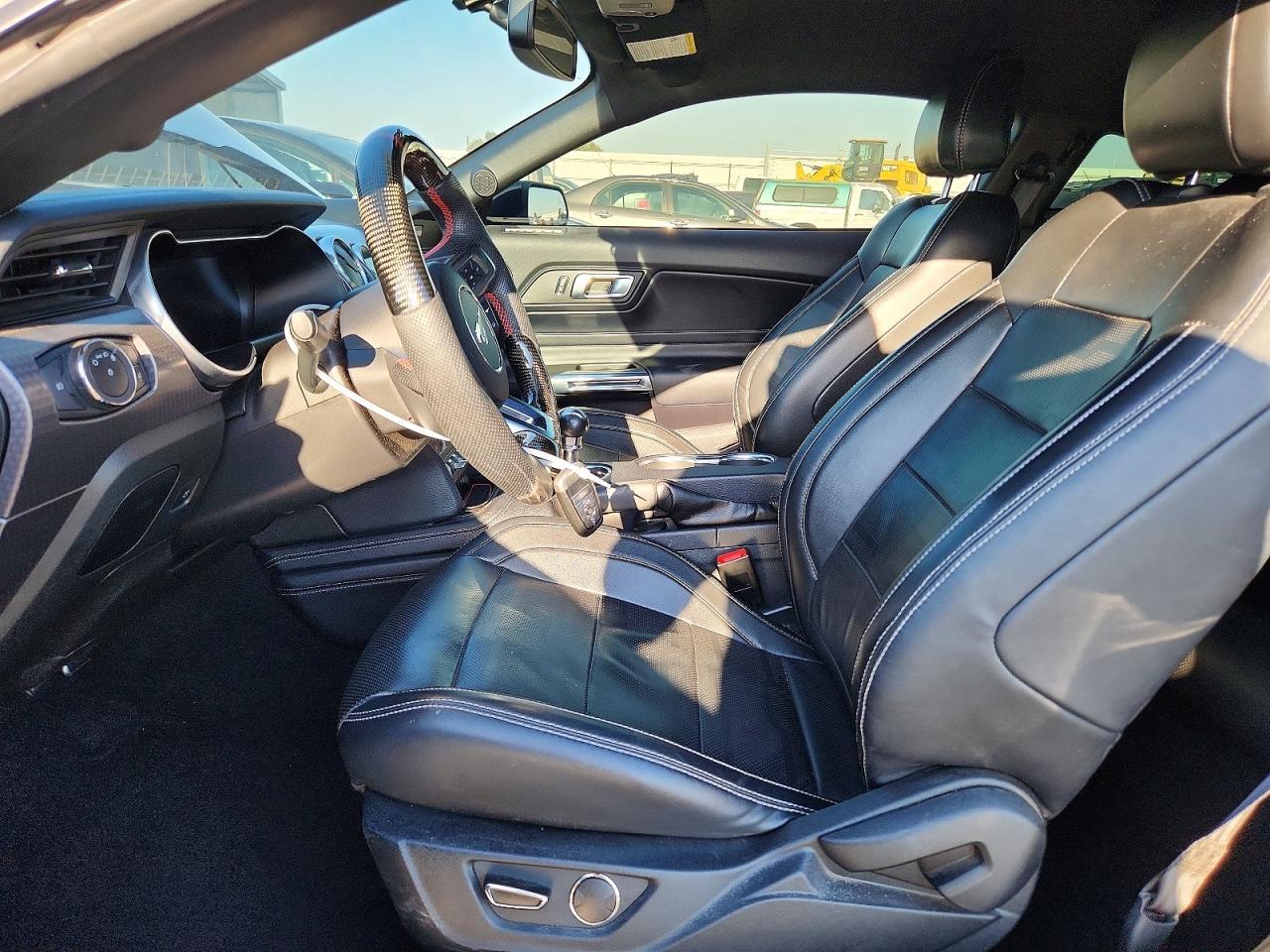 2019 Ford Mustang Gt - zdjęcie 7