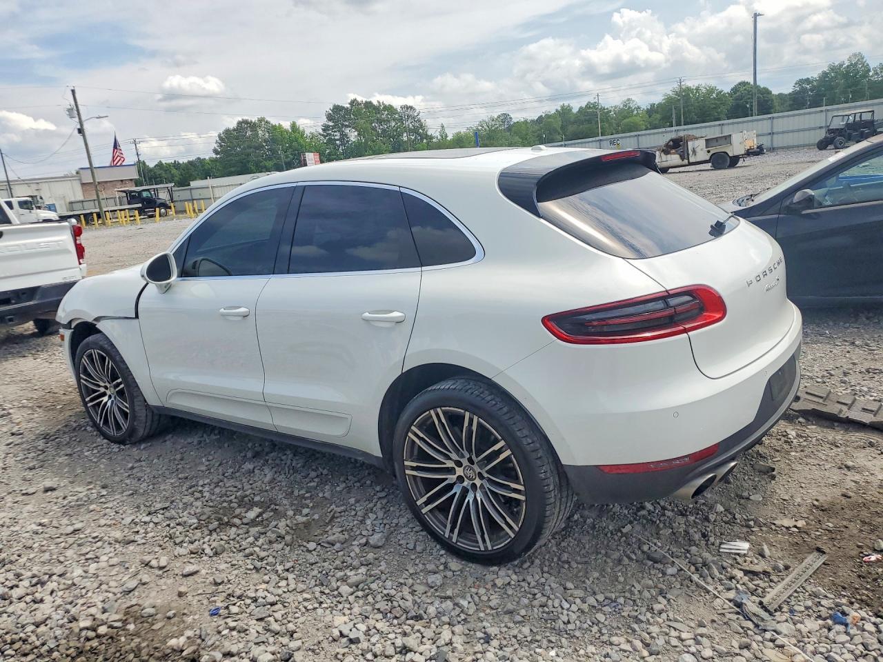 2017 Porsche Macan S - zdjęcie 2
