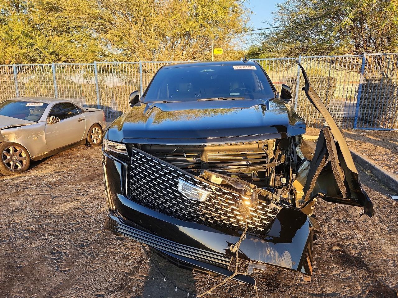 2024 Cadillac Escalade Premium Luxury - zdjęcie 5