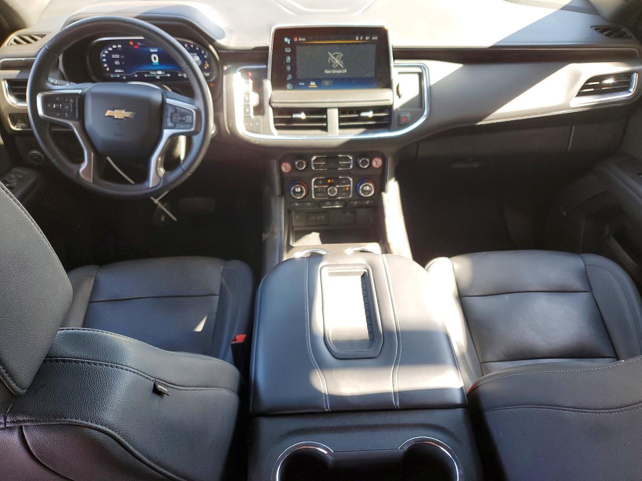 2023 Chevrolet Suburban C1500 Lt - zdjęcie 8