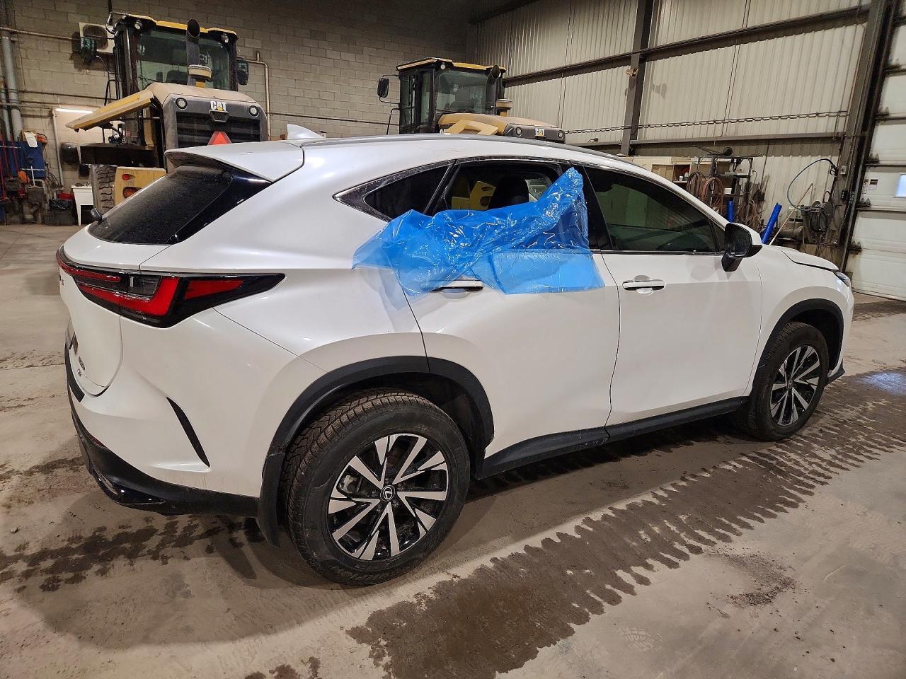 2025 Lexus Nx 250 Premium - zdjęcie 3