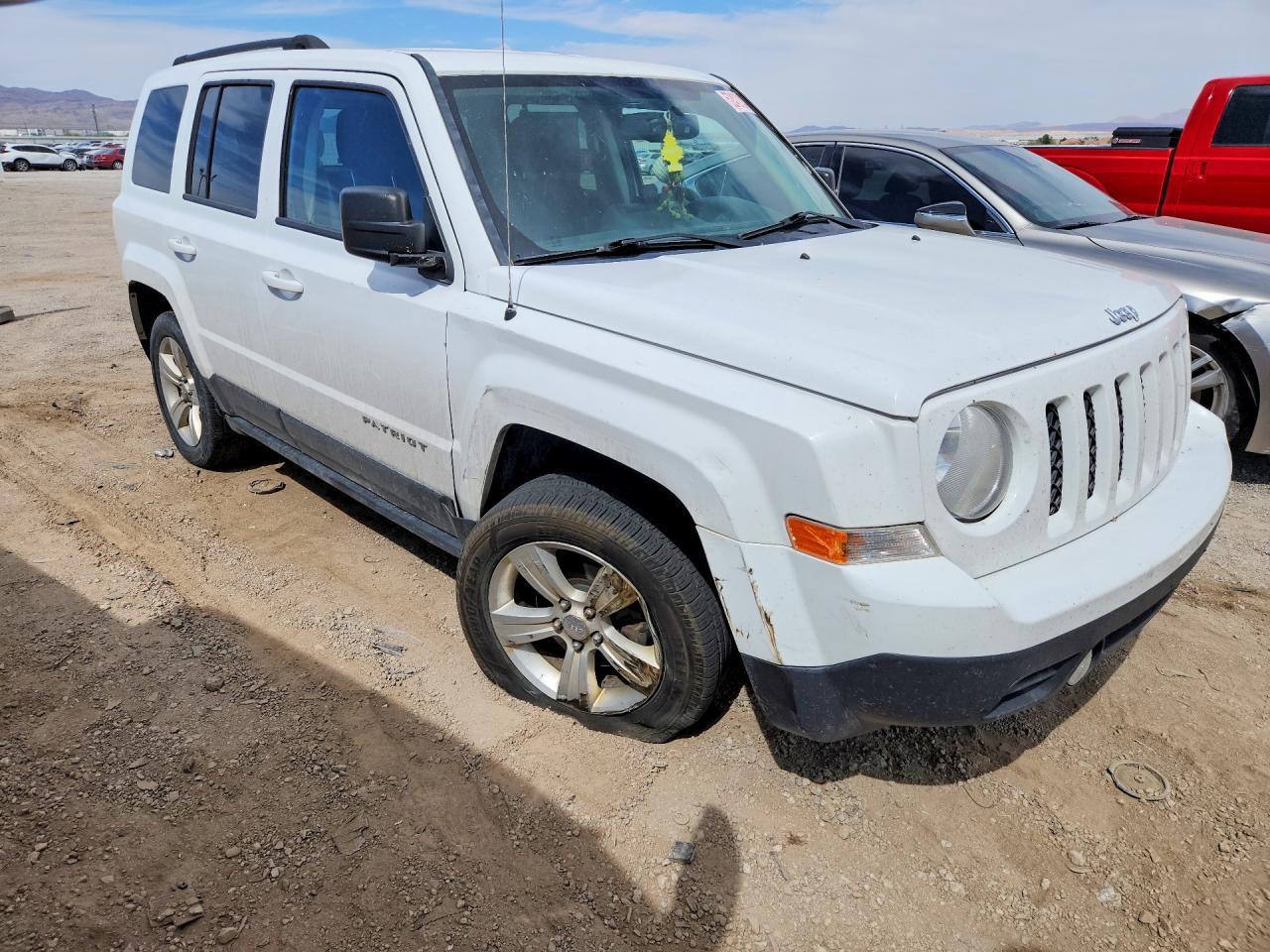 2014 Jeep Patriot Latitude - zdjęcie 4