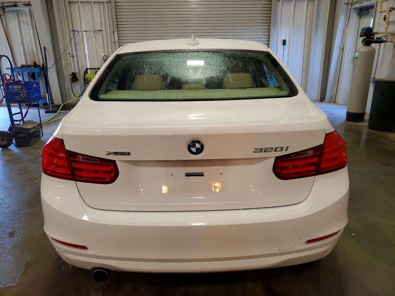 2014 BMW 320 I xDrive - zdjęcie 6