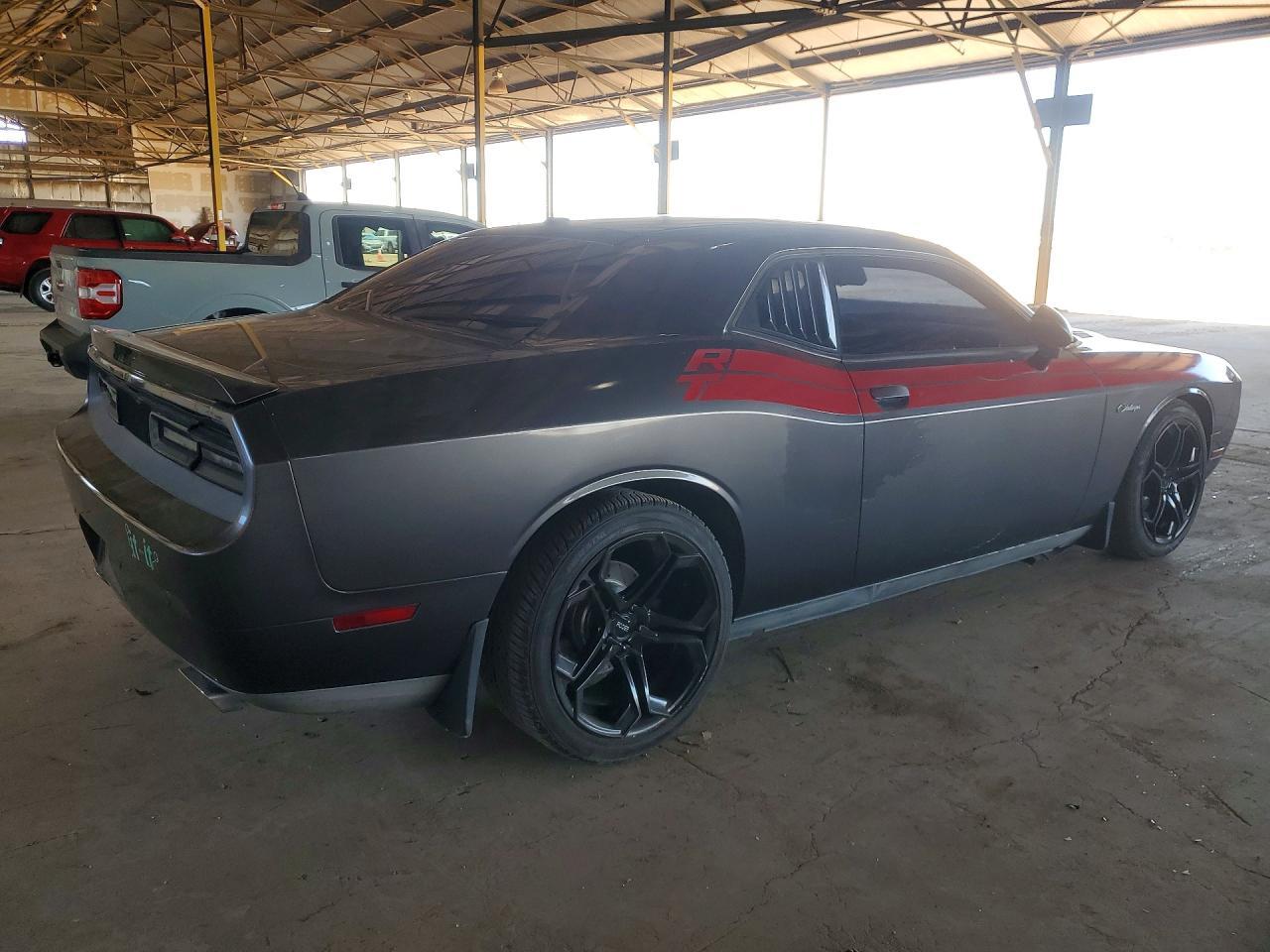 2013 Dodge Challenger R - zdjęcie 3
