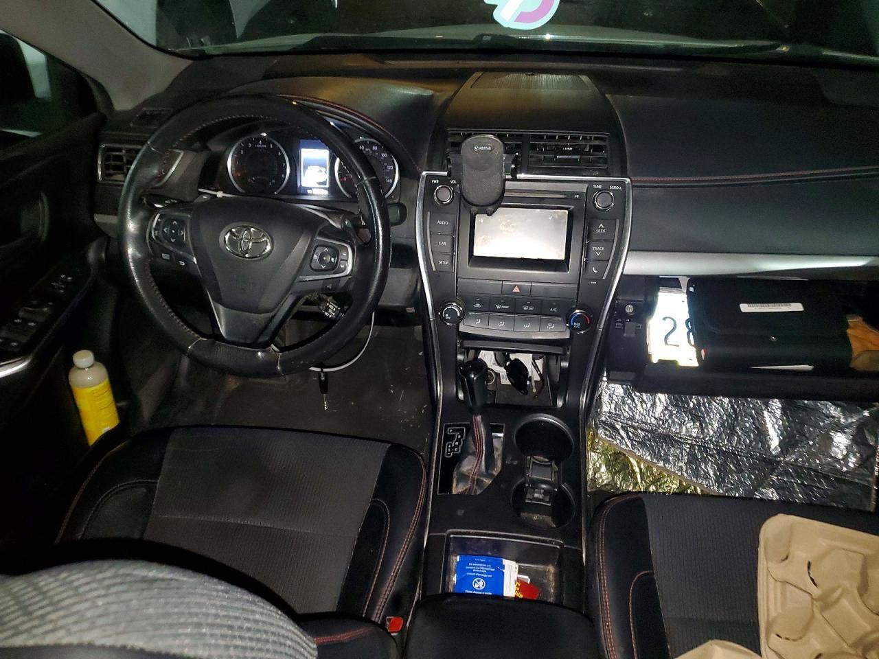 2017 Toyota Camry Se - zdjęcie 8