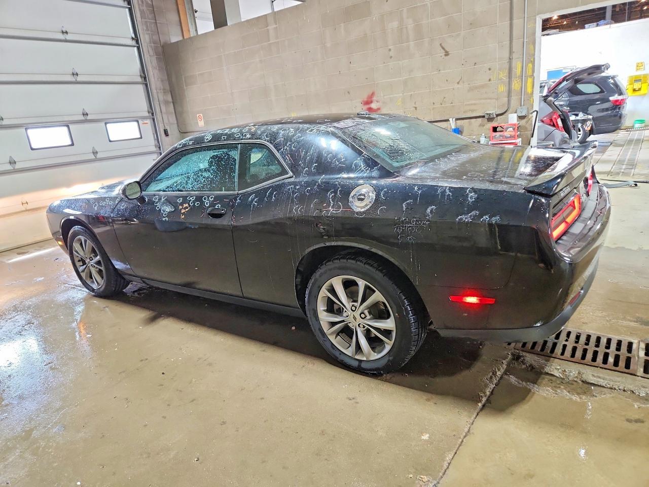 2020 Dodge Challenger Sxt - zdjęcie 2