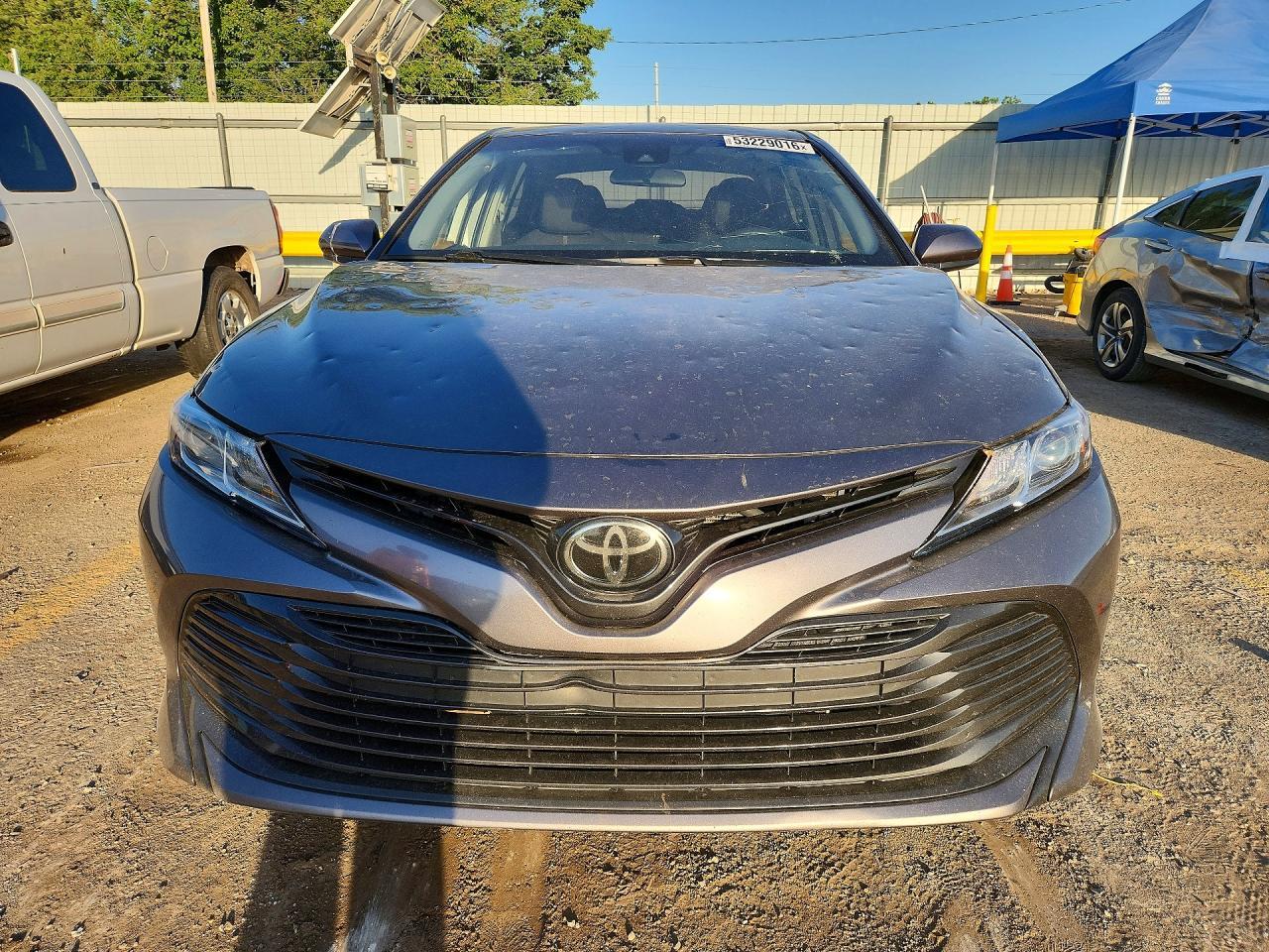 2018 Toyota Camry Le - zdjęcie 5