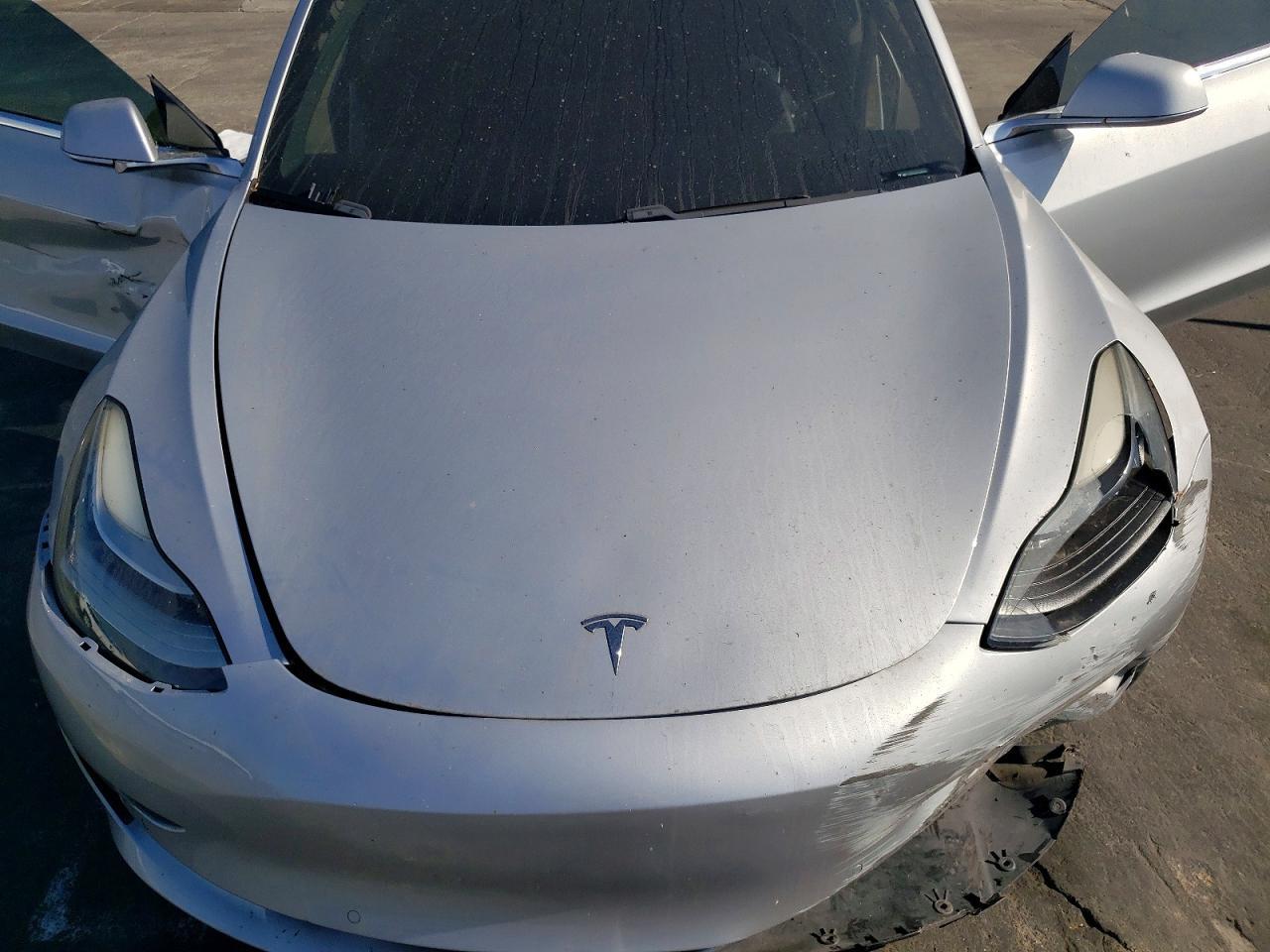 2018 Tesla Model 3 - zdjęcie 11