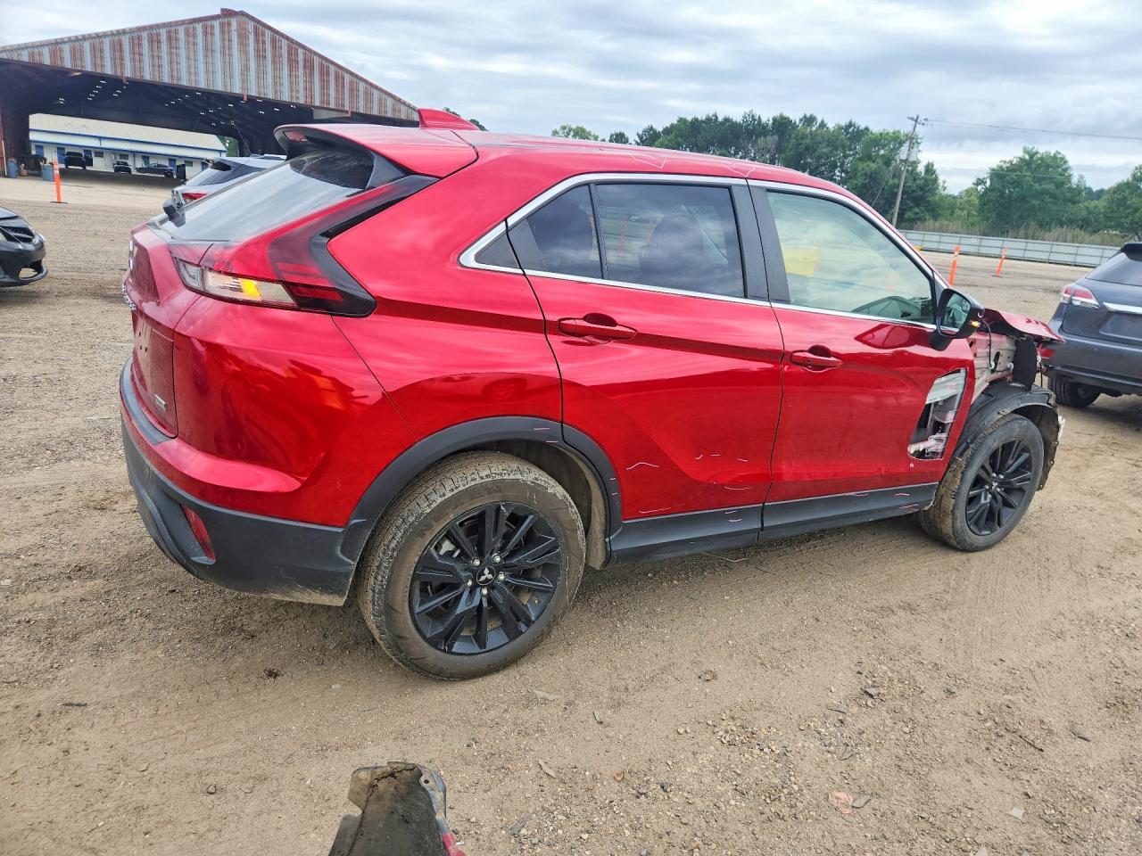 2024 Mitsubishi Eclipse Cross Le - zdjęcie 3