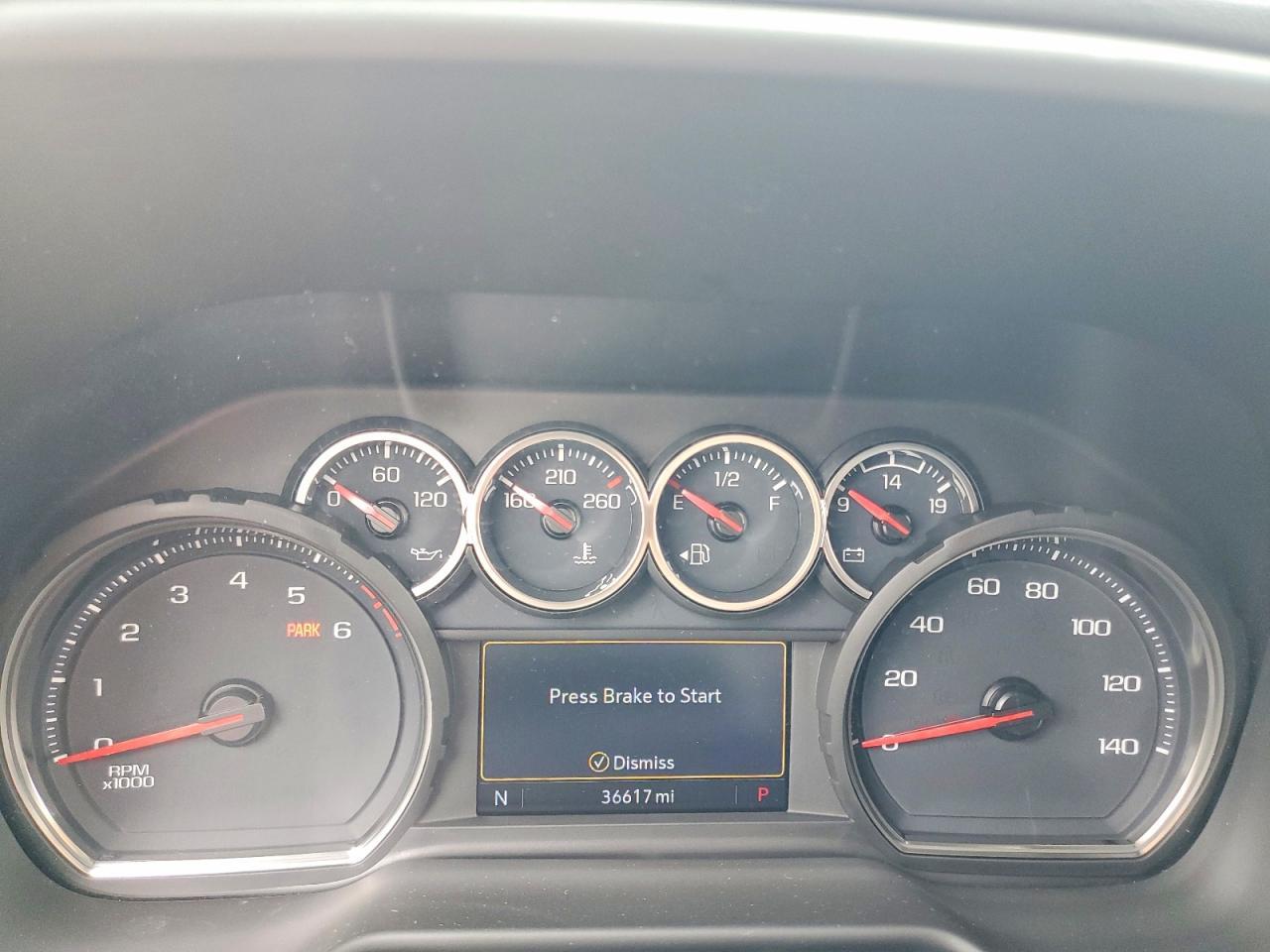 2021 Chevrolet Tahoe K1500 Z71 - zdjęcie 9