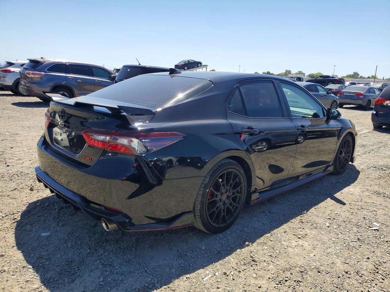 2022 Toyota Camry Trd - zdjęcie 3