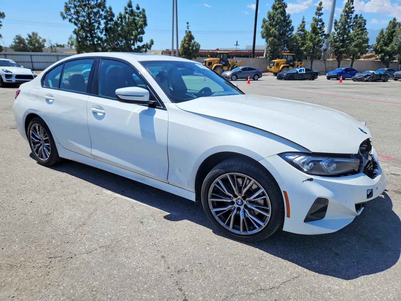 2023 BMW 330I - zdjęcie 4