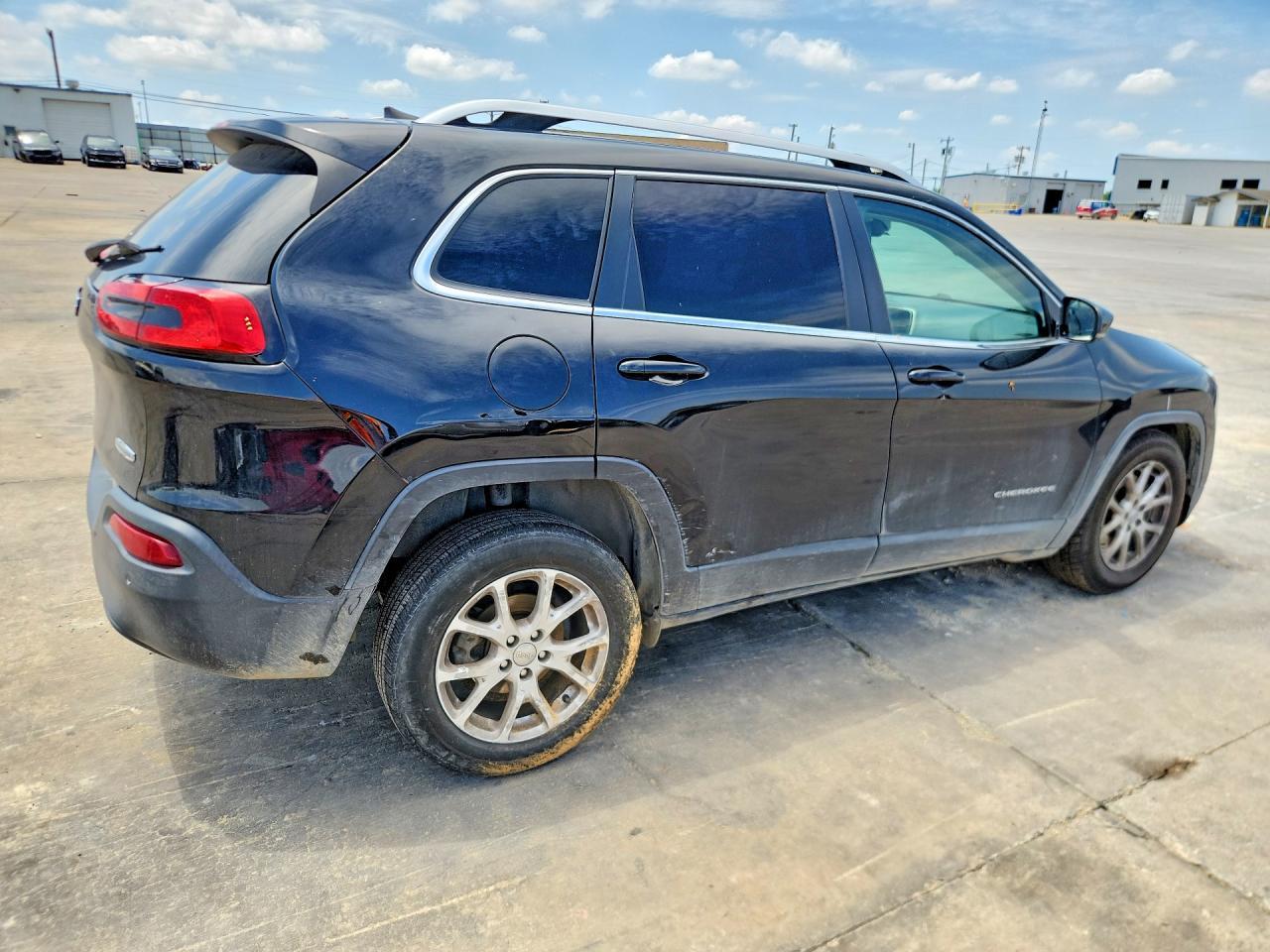 2017 Jeep Cheerokee - zdjęcie 3