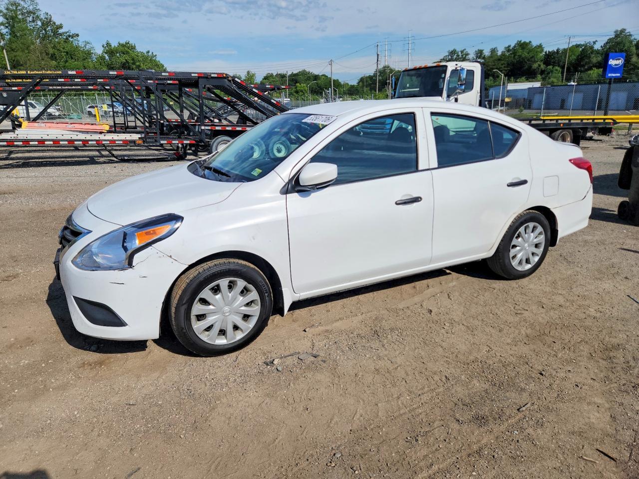 2016 Nissan Versa 1.6 S - zdjęcie główne