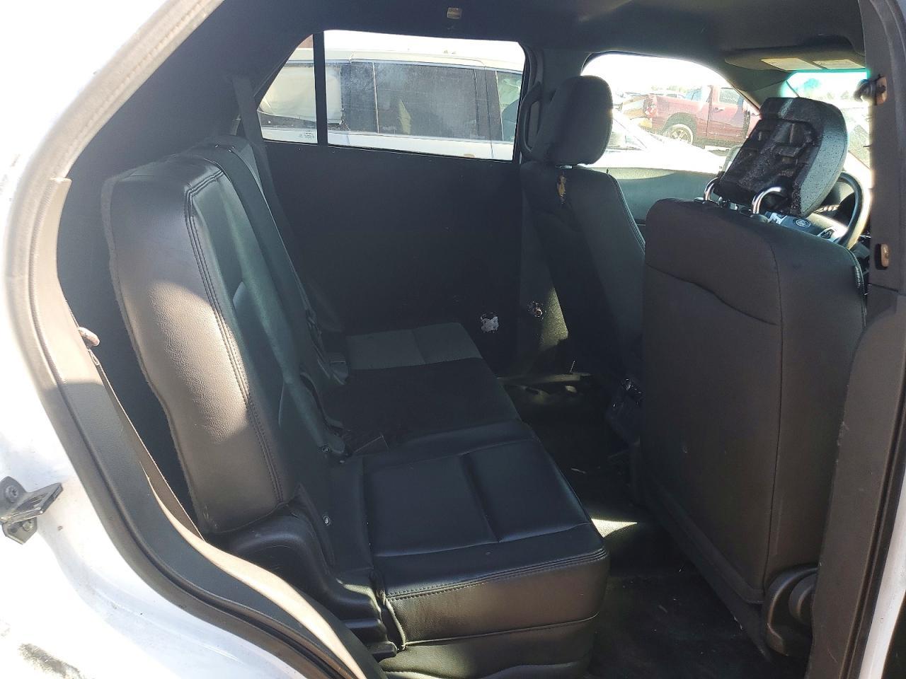 2015 Ford Explorer Police Interceptor - zdjęcie 10