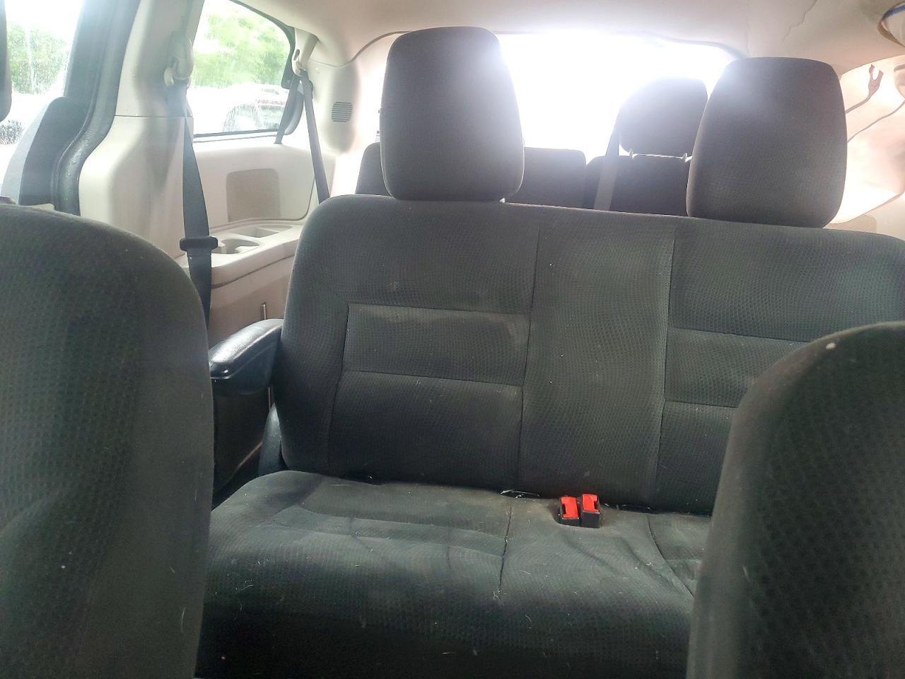 2016 Dodge Grand Caravan Se - zdjęcie 10