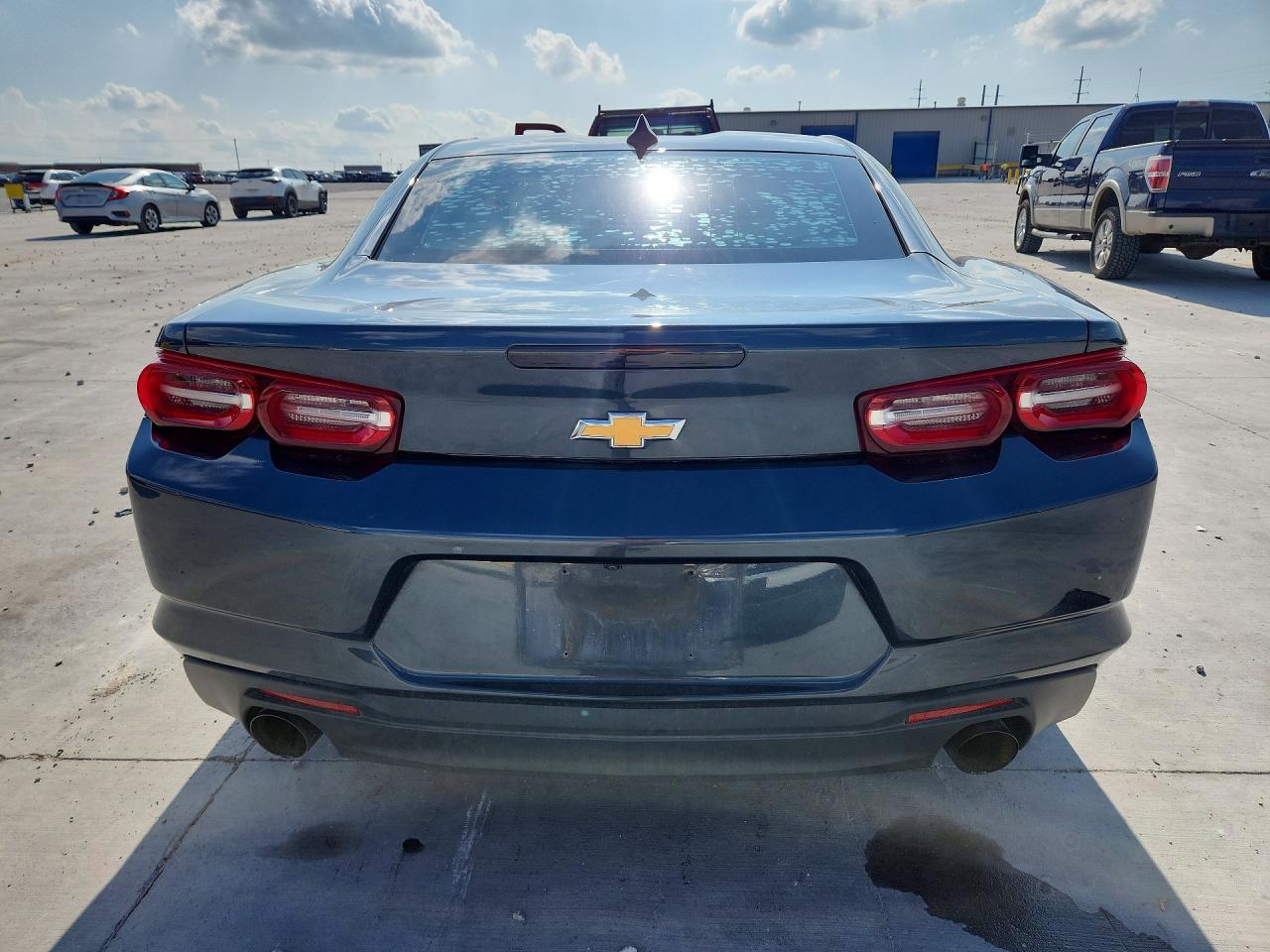 2021 Chevrolet Camaro Ls - zdjęcie 6