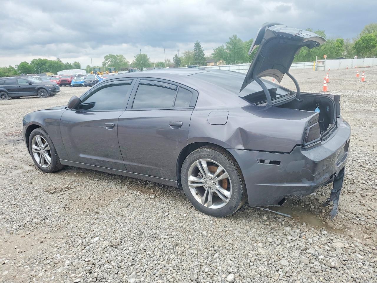 2013 Dodge Charger Sxt - zdjęcie 2