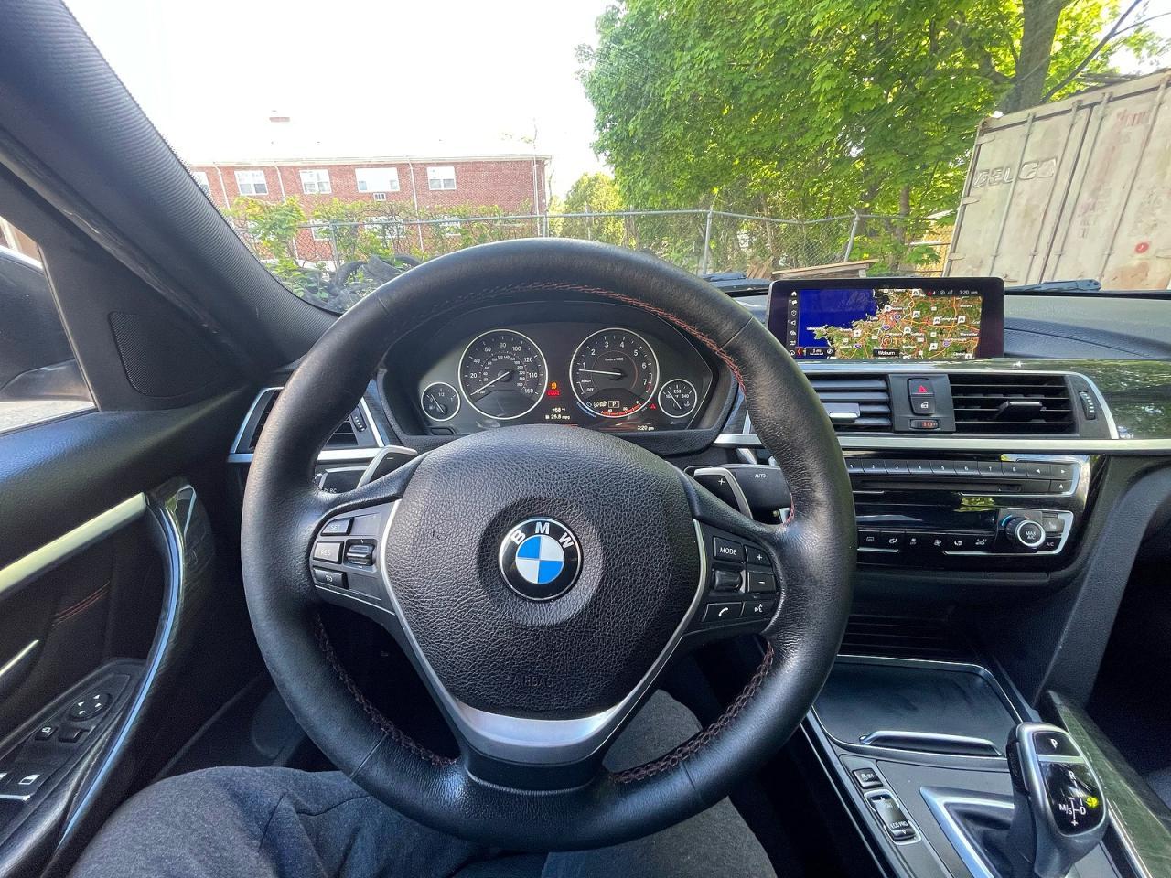 2018 BMW 330 Xi - zdjęcie 13