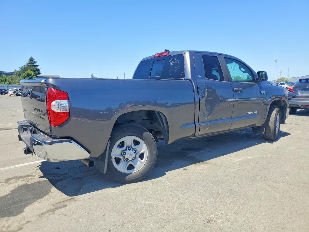 2021 Toyota Tundra - zdjęcie 3