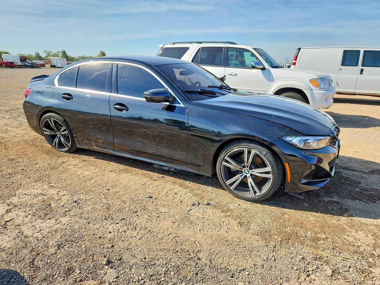 2024 BMW Seria 3 330i - zdjęcie 4