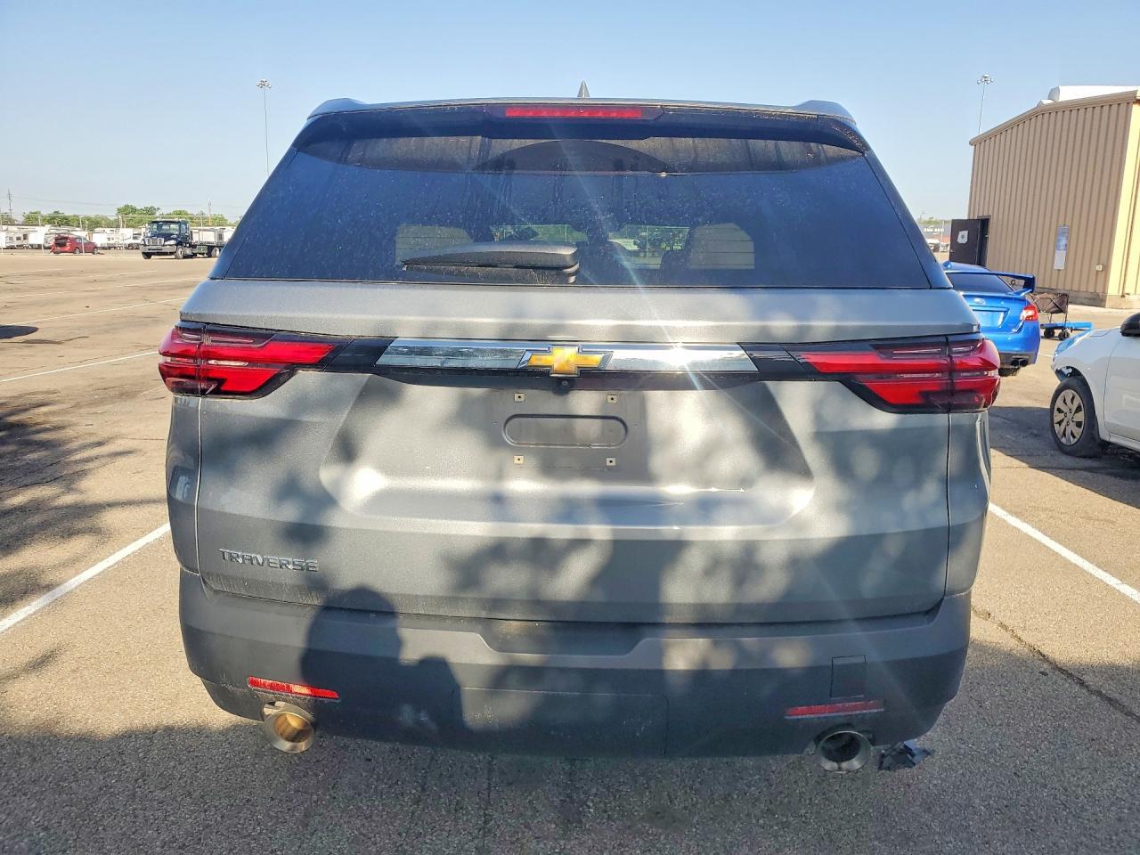 2023 Chevrolet Traverse Ls - zdjęcie 6