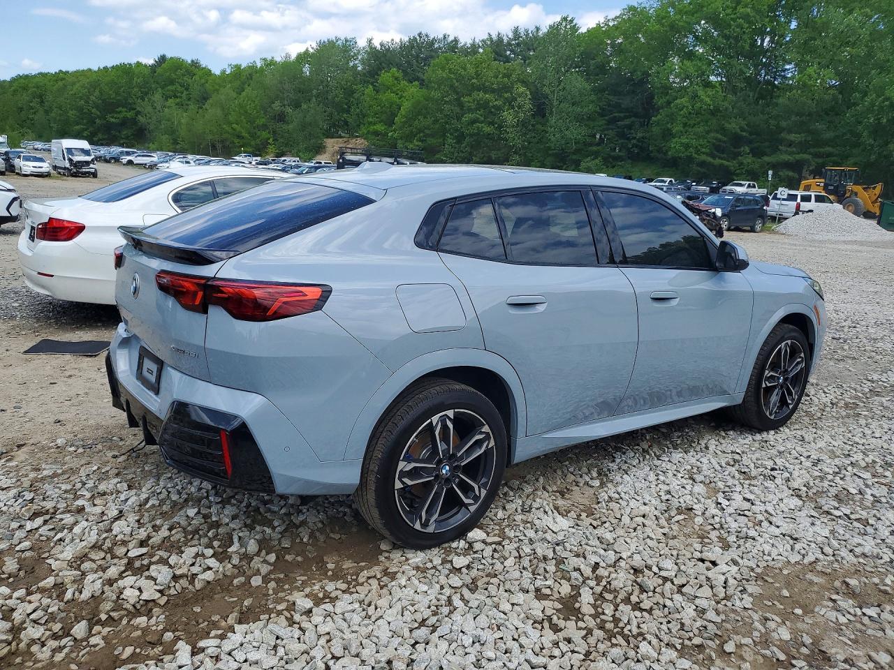 2025 BMW X2 xDrive28I - zdjęcie 3