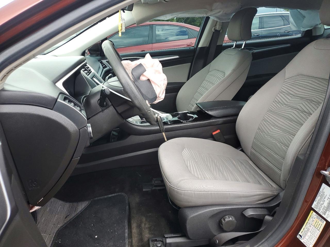 2016 Ford Fusion S - zdjęcie 7