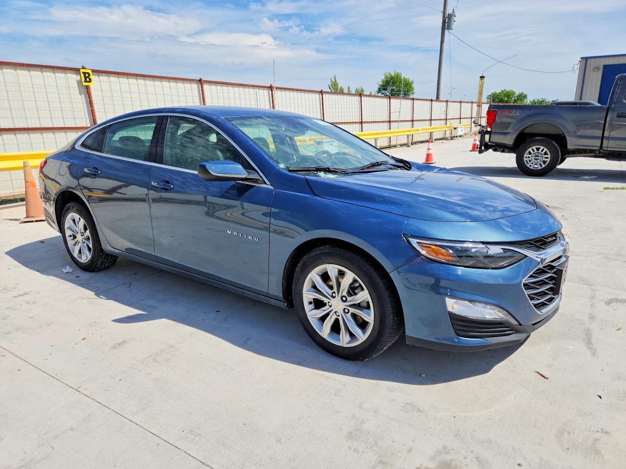 2024 Chevrolet Malibu Lt - zdjęcie 4