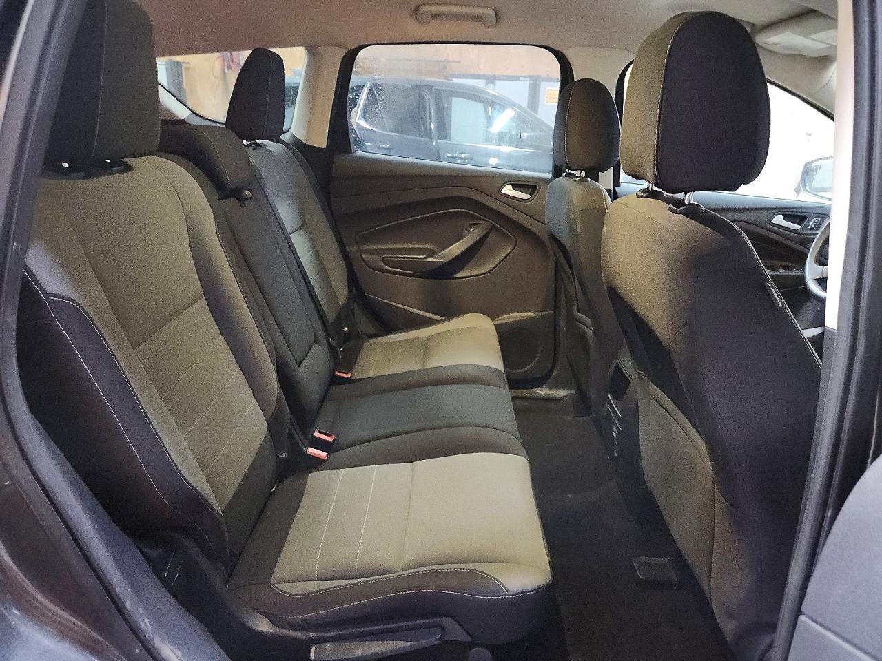 2016 Ford Escape Se - zdjęcie 11