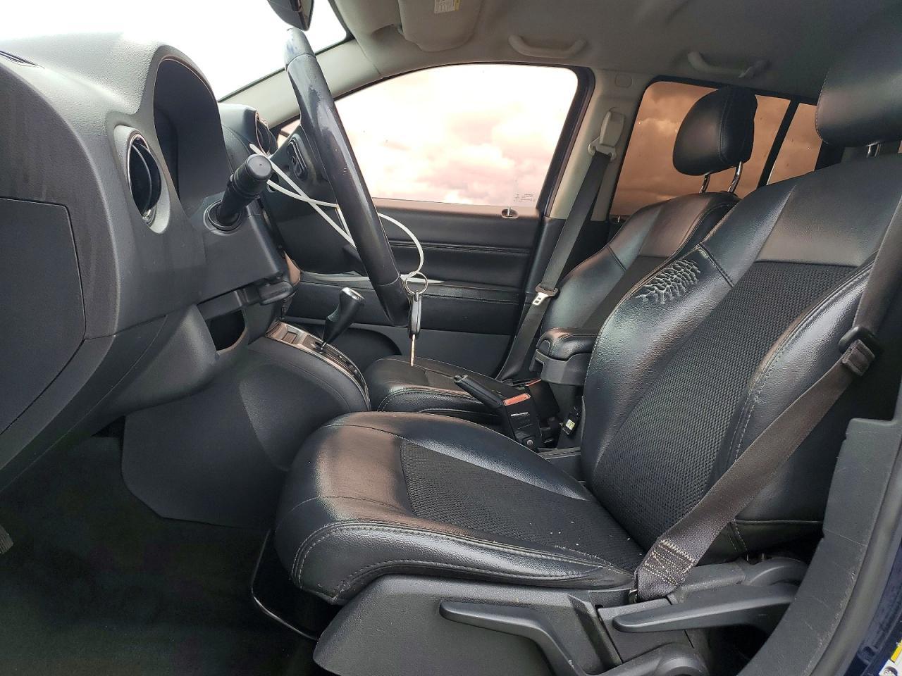 2016 Jeep Compass Latitude - zdjęcie 7