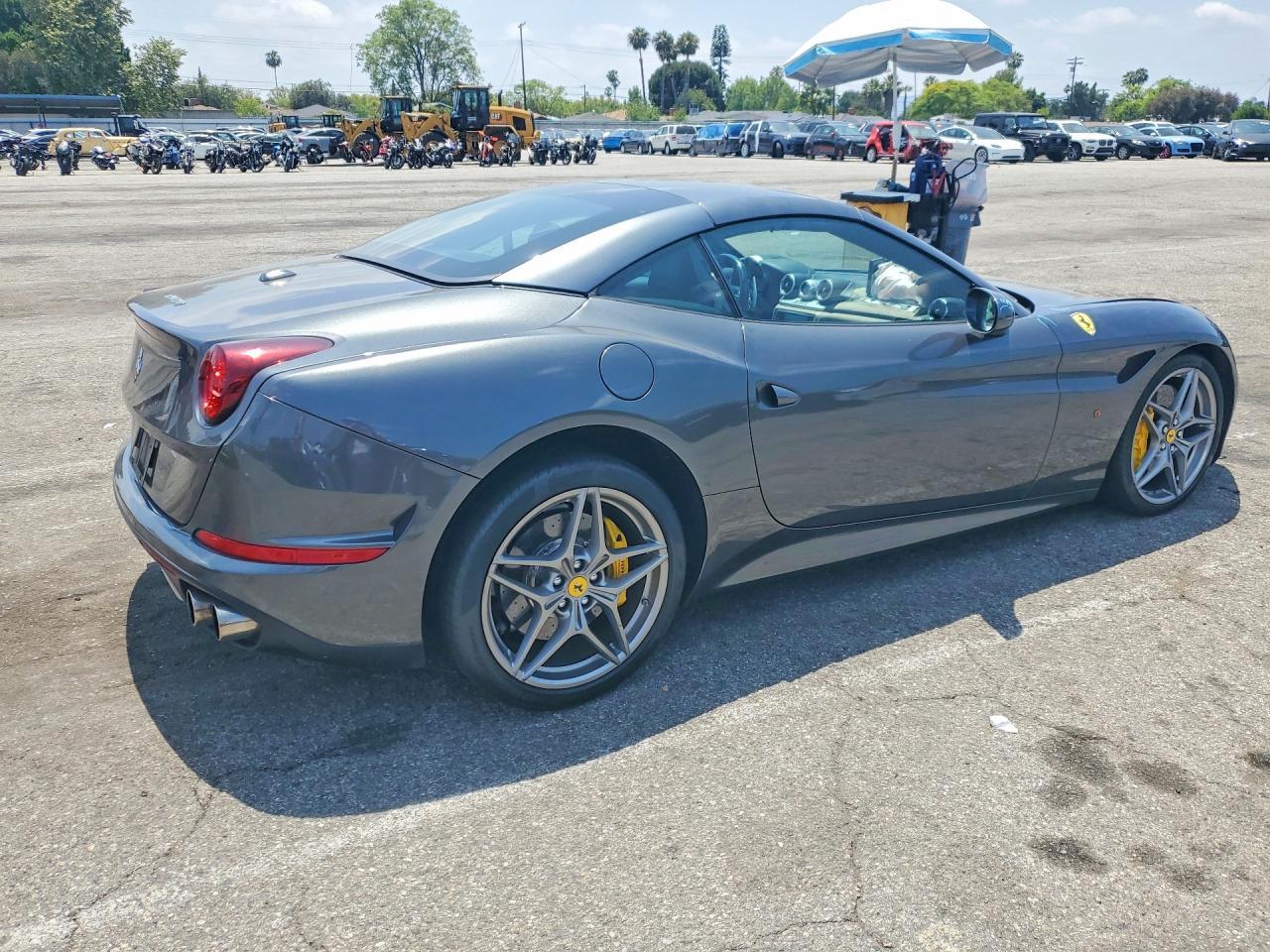 2016 Ferrari California T - zdjęcie 3