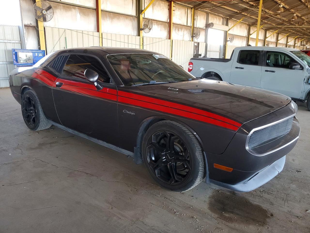 2013 Dodge Challenger R - zdjęcie 4