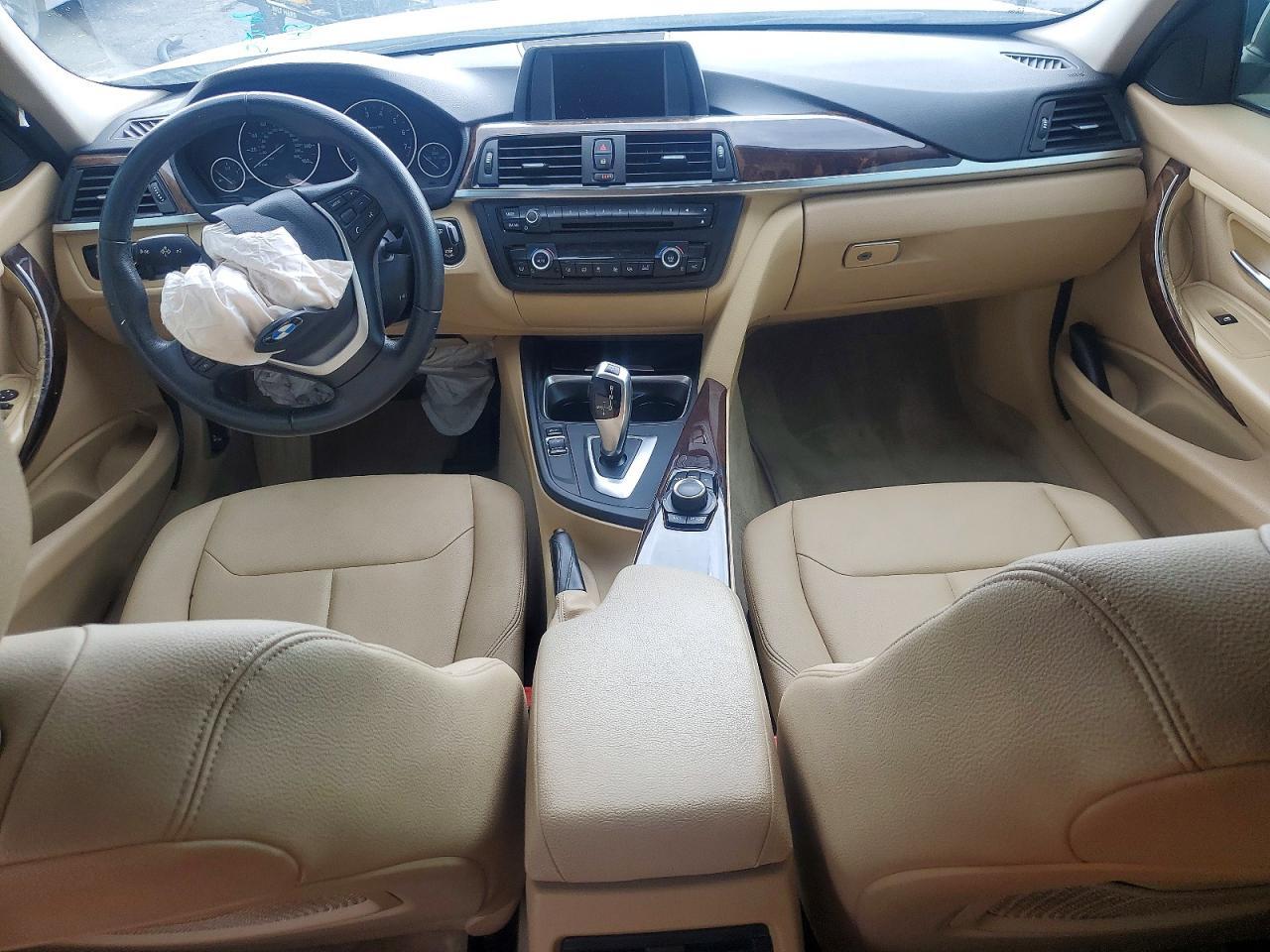 2015 BMW 328 I - zdjęcie 8