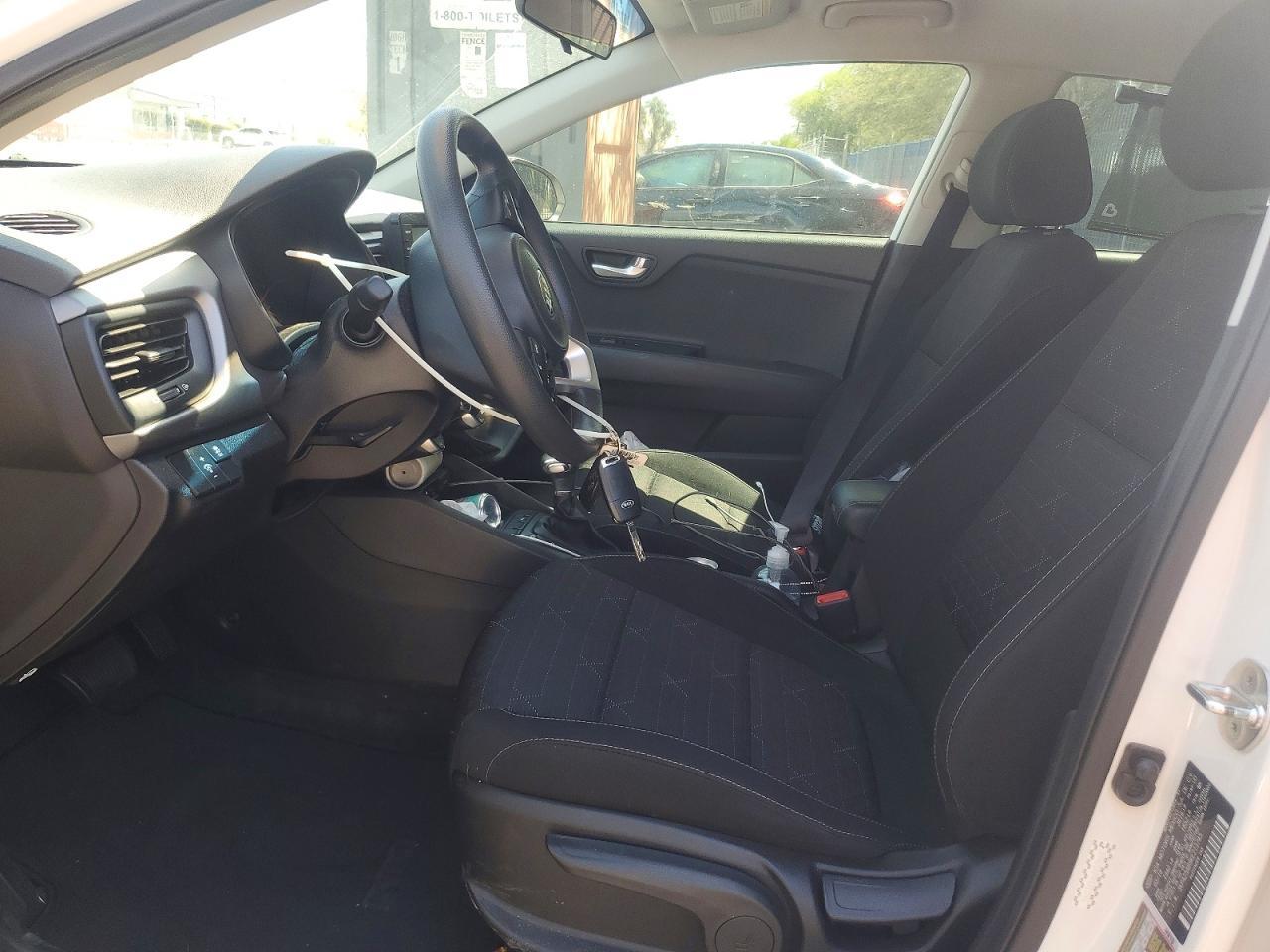 2019 Kia Rio S - zdjęcie 7