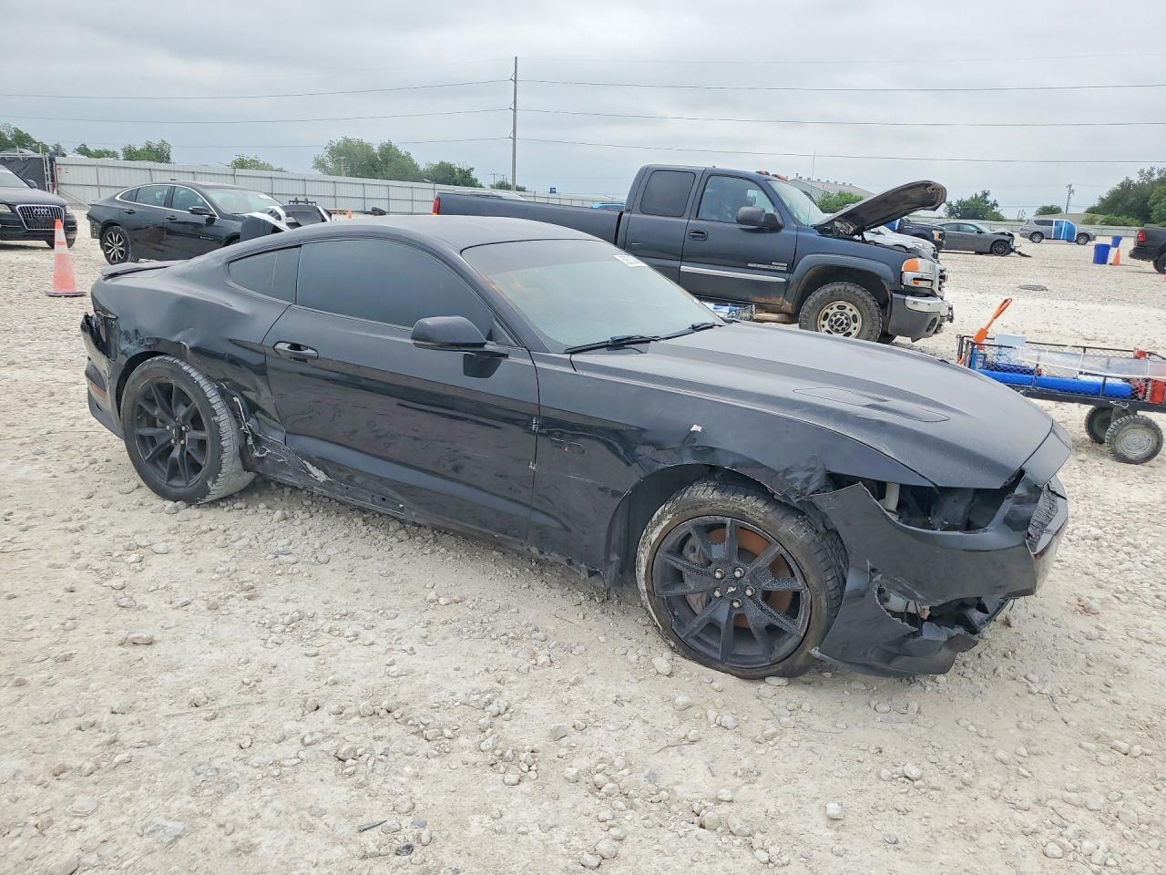 2017 Ford Mustang Gt - zdjęcie 4