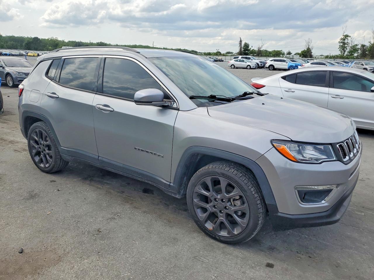 2021 Jeep Compass Limited - zdjęcie 4