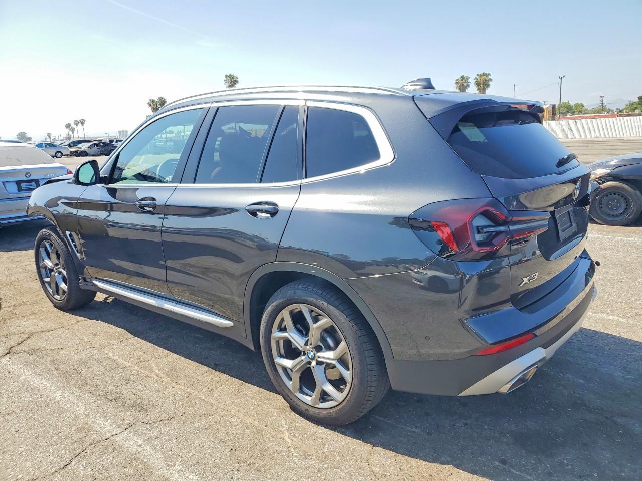 BMW X3 - zdjęcie 2