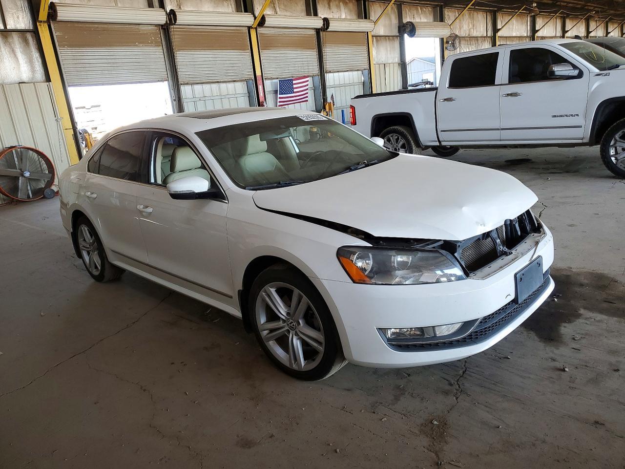 2013 Volkswagen Passat Sel - zdjęcie 4