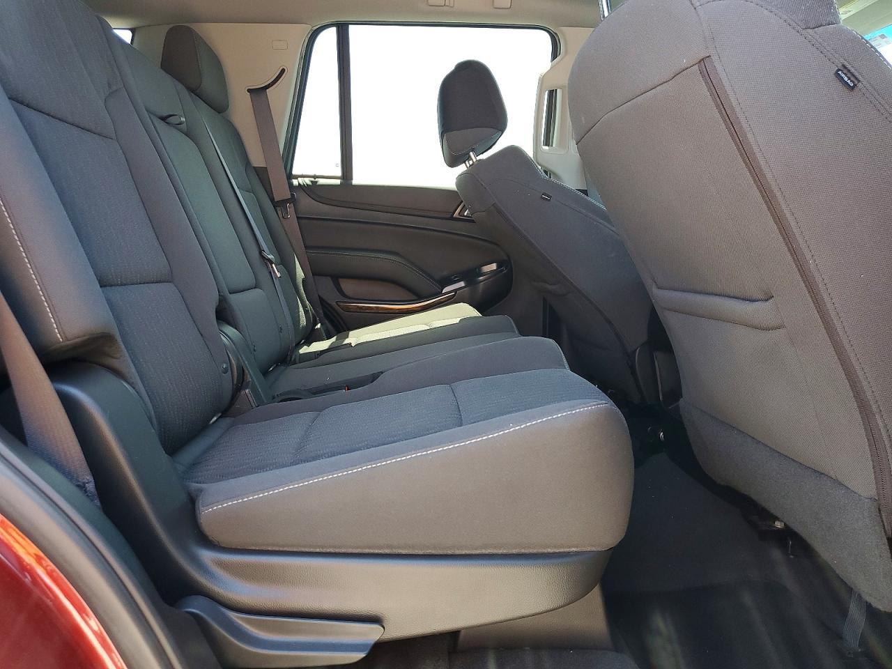 2019 Chevrolet Tahoe C1500 Ls - zdjęcie 11