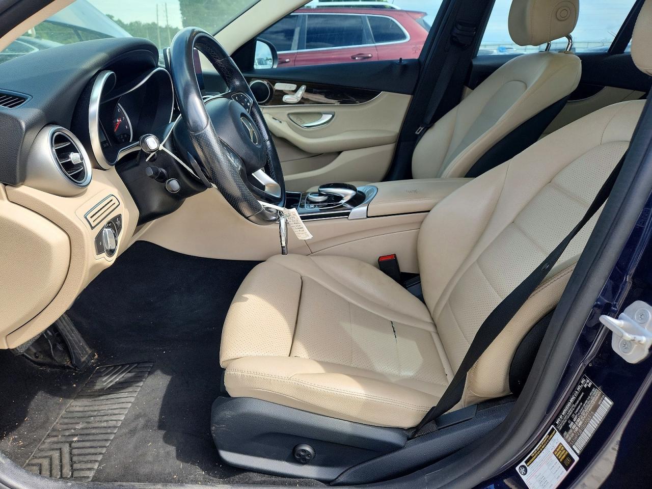 2016 Mercedes-Benz C 300 - zdjęcie 7