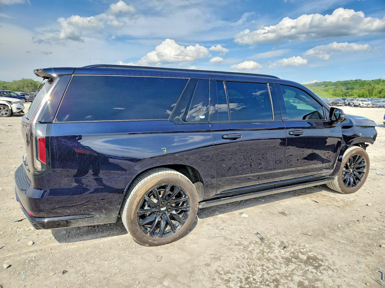 2023 Cadillac Escalade Esv Sport - zdjęcie 3