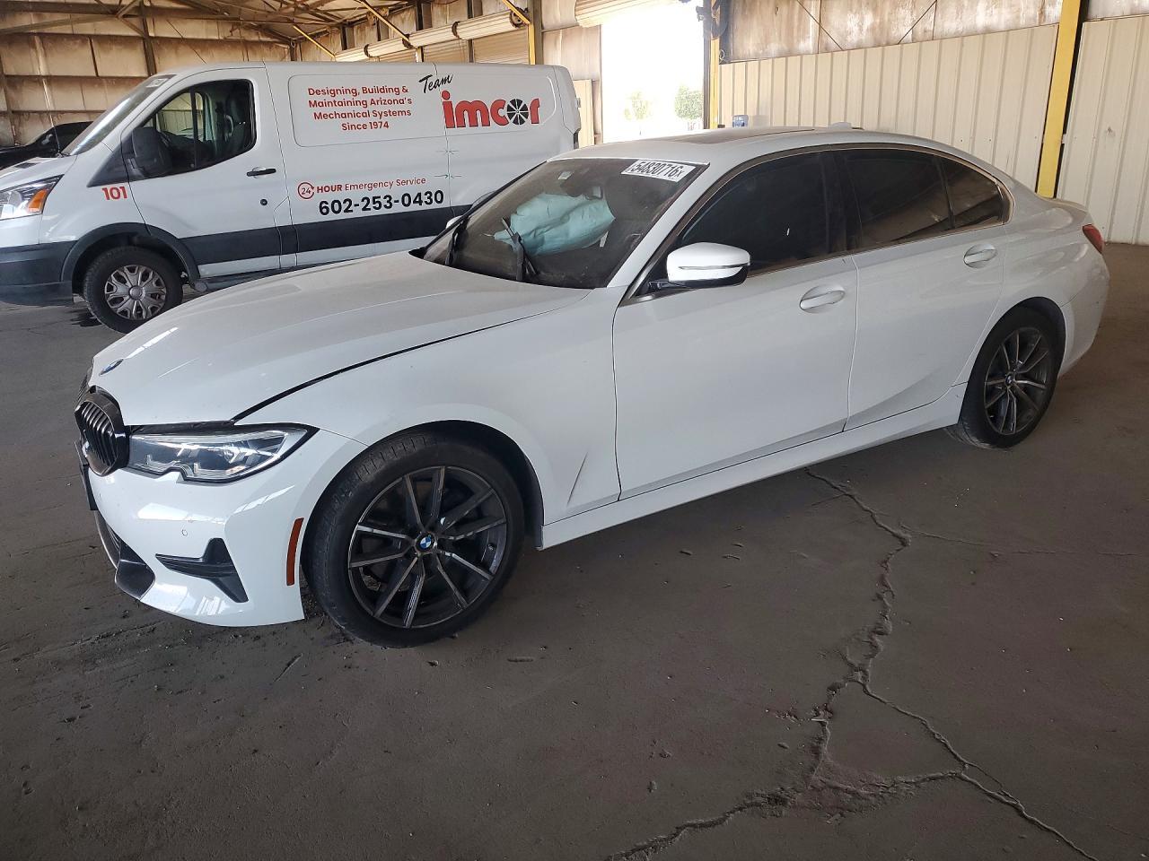 2021 BMW 330I - zdjęcie główne